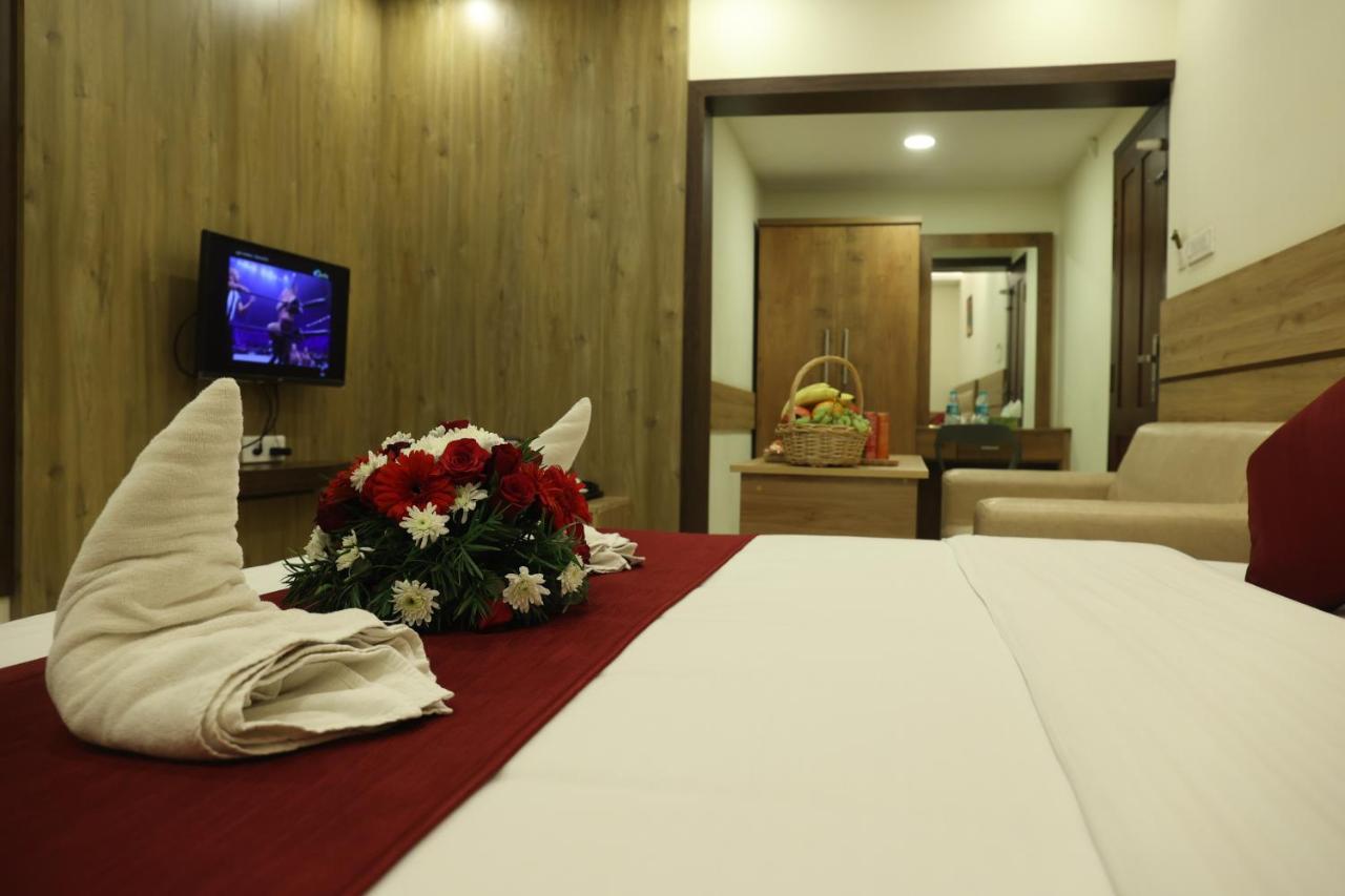 Balaji Regency Kanhangad Kannangad Exterior foto