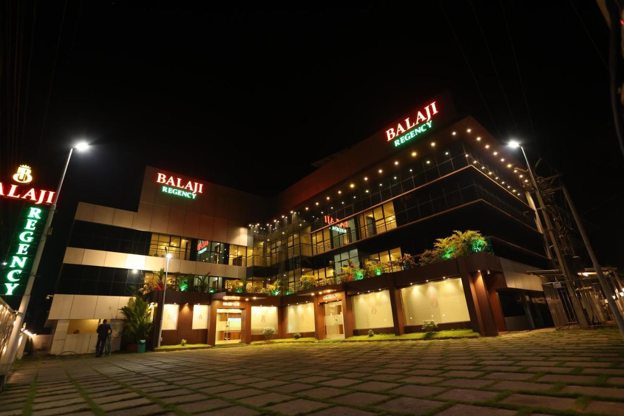 Balaji Regency Kanhangad Kannangad Exterior foto