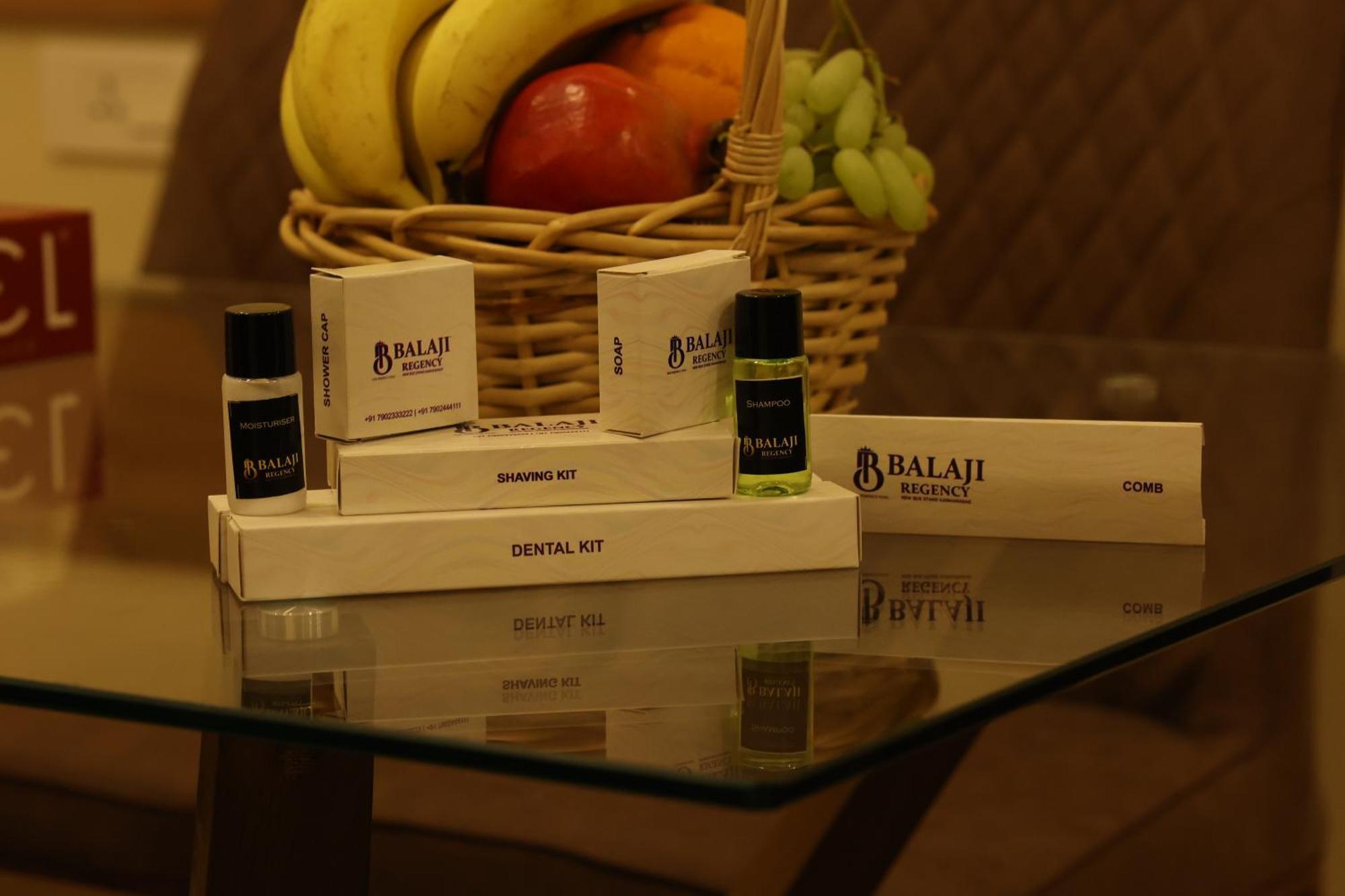 Balaji Regency Kanhangad Kannangad Exterior foto