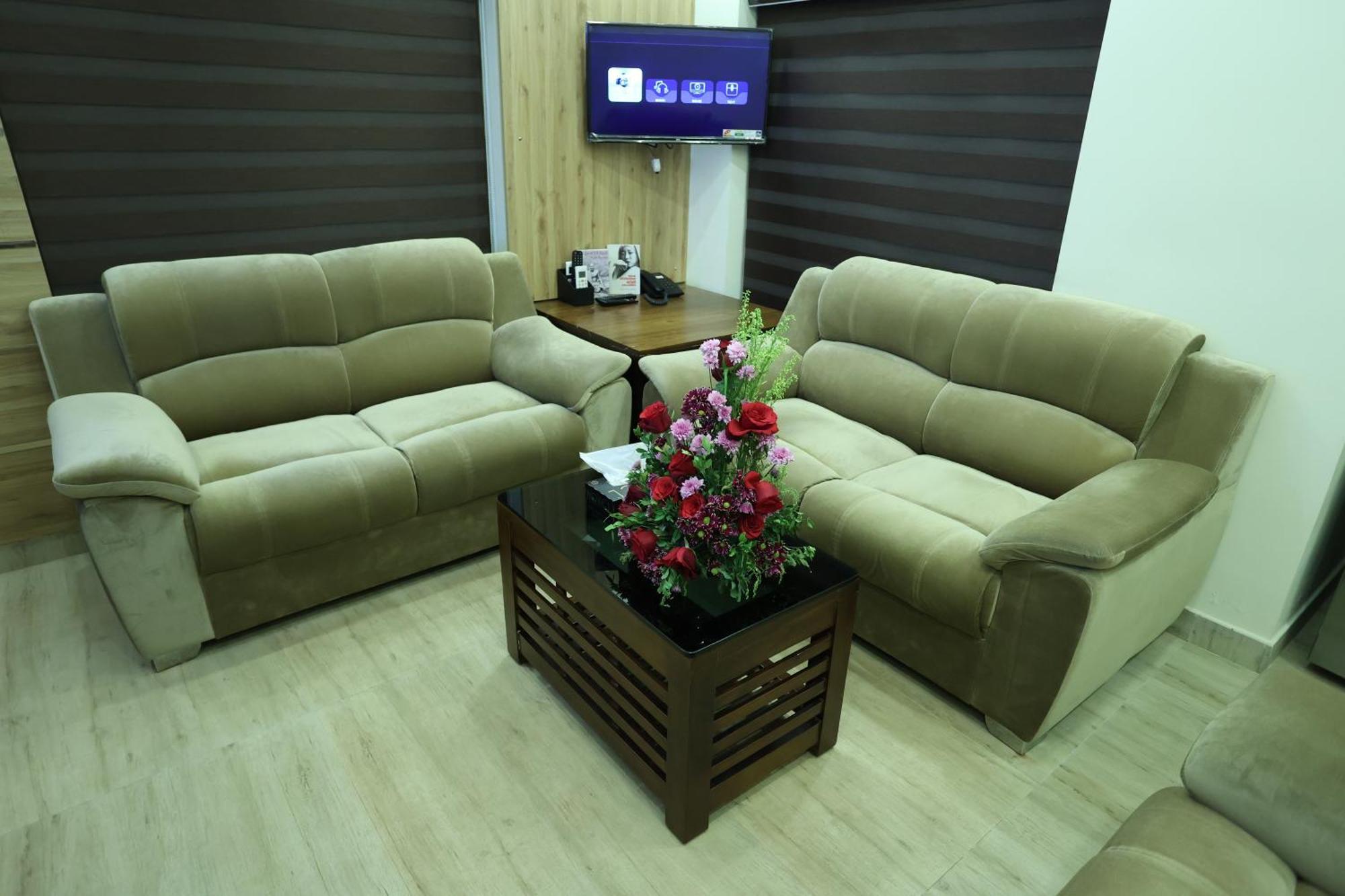 Balaji Regency Kanhangad Kannangad Exterior foto