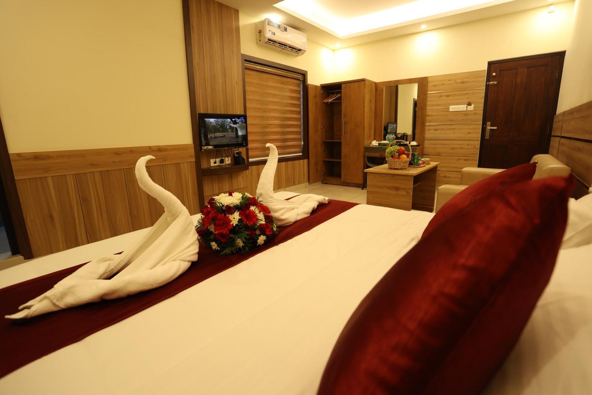 Balaji Regency Kanhangad Kannangad Exterior foto