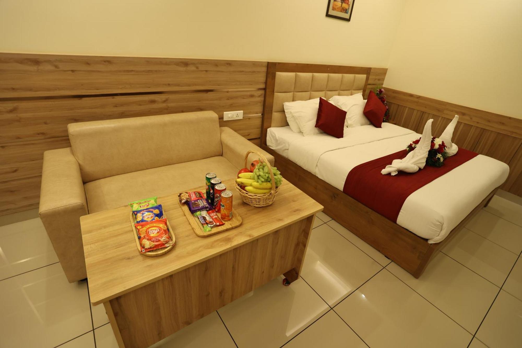 Balaji Regency Kanhangad Kannangad Exterior foto